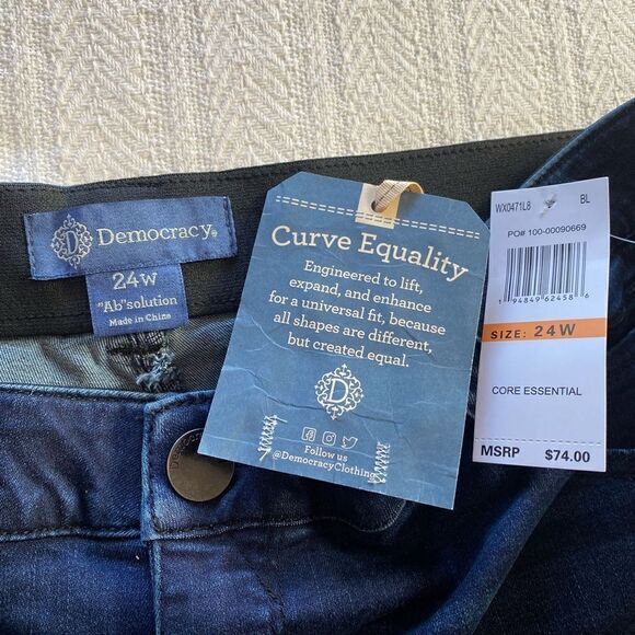 DEMOCRACY PLUS 24W Ab-solution Jean Shorts - Picture 3 of 5